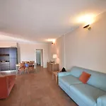 Garden Flat By Maggiore Holiday home *