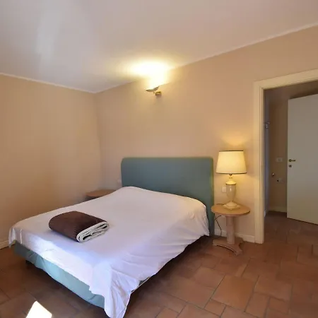 Prázdninový dům Garden Flat By Maggiore