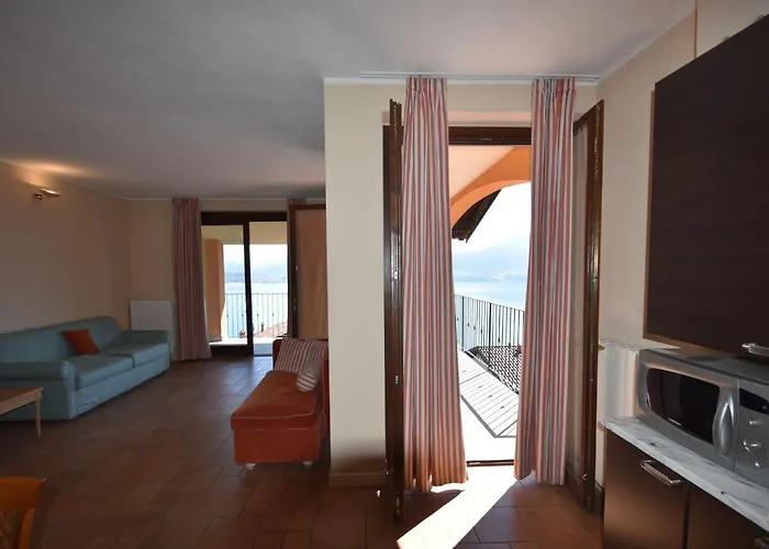 Garden Flat By Maggiore